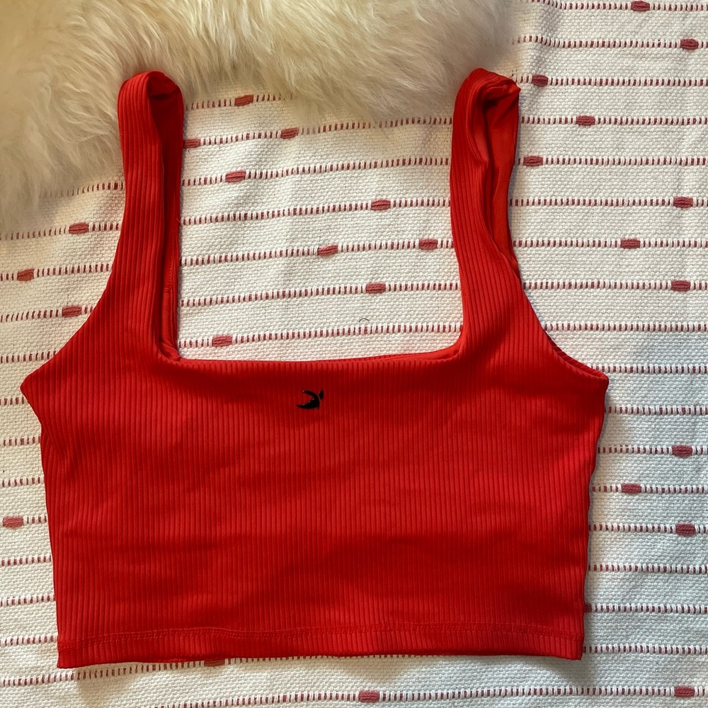 GLYDER - cutting edge bra in strawberry. Size Large
